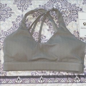 BuffBunny herring hush sports bra